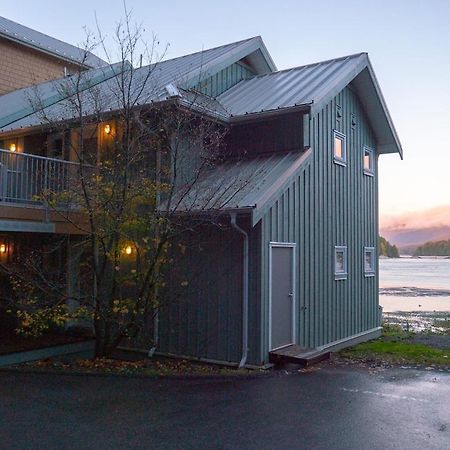 Apartmán Waterfront View Of The Inlet, Short Walk To Town Tofino Exteriér fotografie