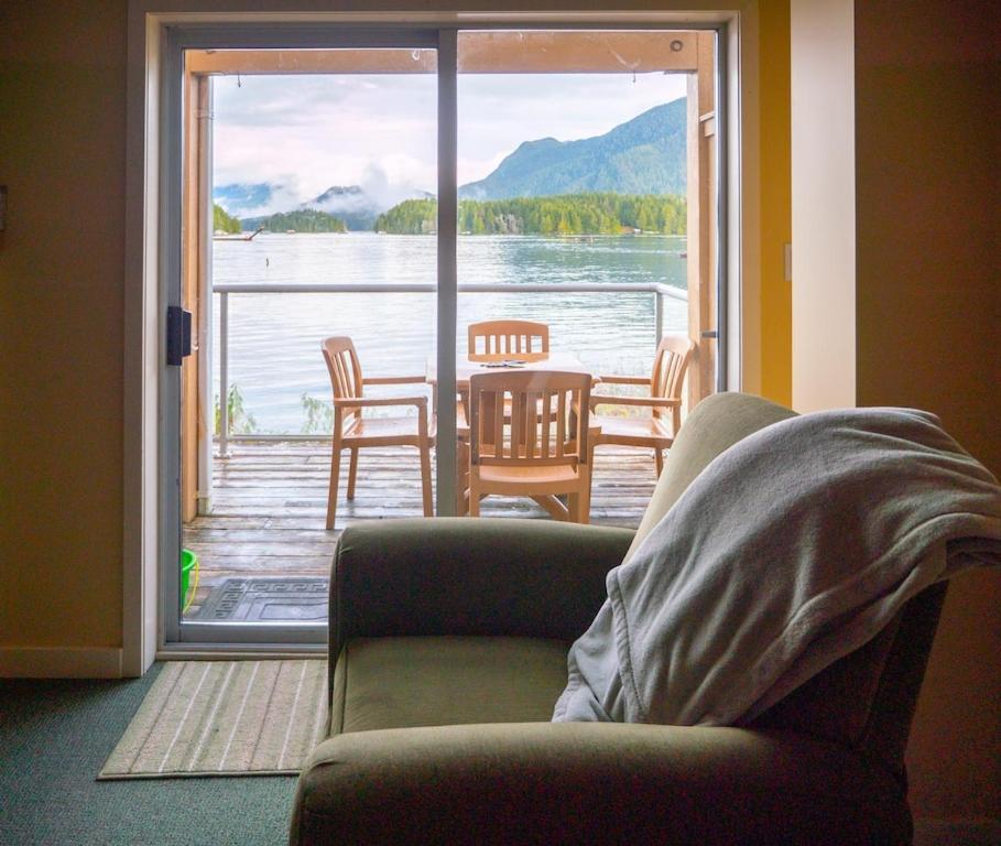 Apartmán Waterfront View Of The Inlet, Short Walk To Town Tofino Exteriér fotografie