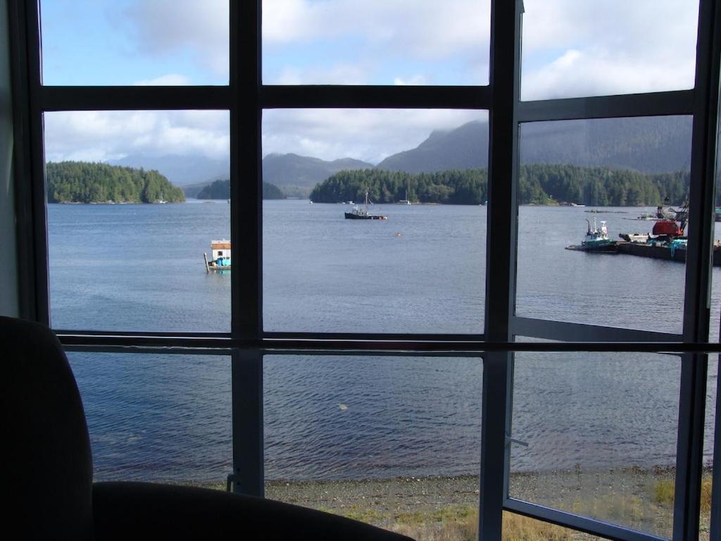 Apartmán Waterfront View Of The Inlet, Short Walk To Town Tofino Exteriér fotografie